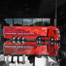 DAF XF truck and trailer - 1:50 (WSI) 